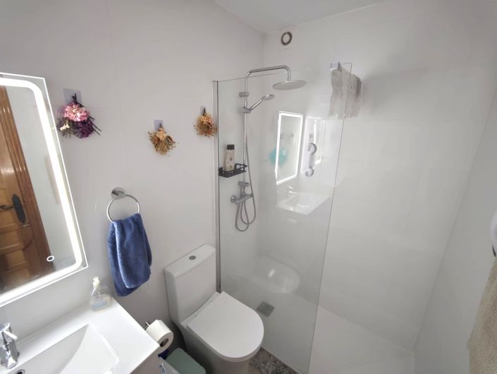 Image No.28-2 Bed Apartment for sale