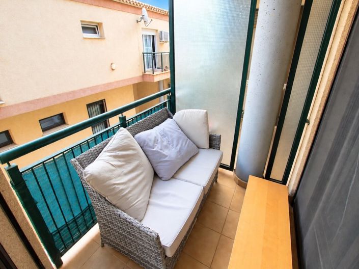 Image No.21-3 Bed Townhouse for sale
