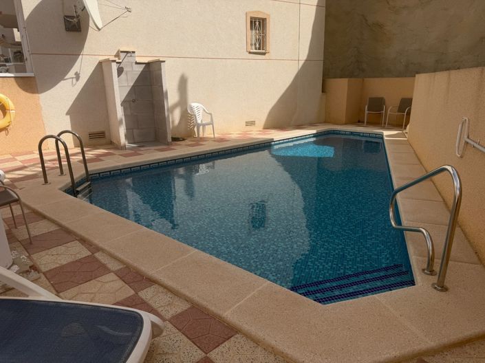 Image No.20-2 Bed Apartment for sale