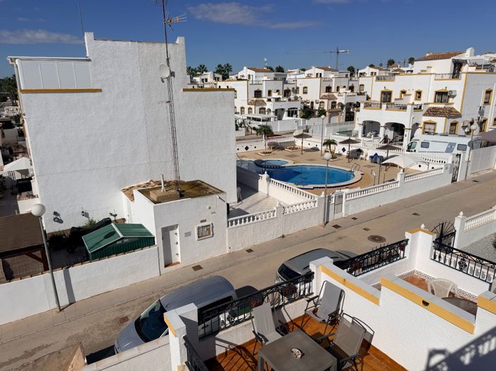 Image No.22-3 Bed Townhouse for sale