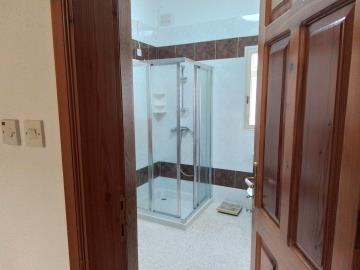 76-second-bathroom