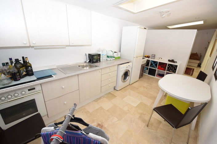 Image No.31-4 Bed Property for sale