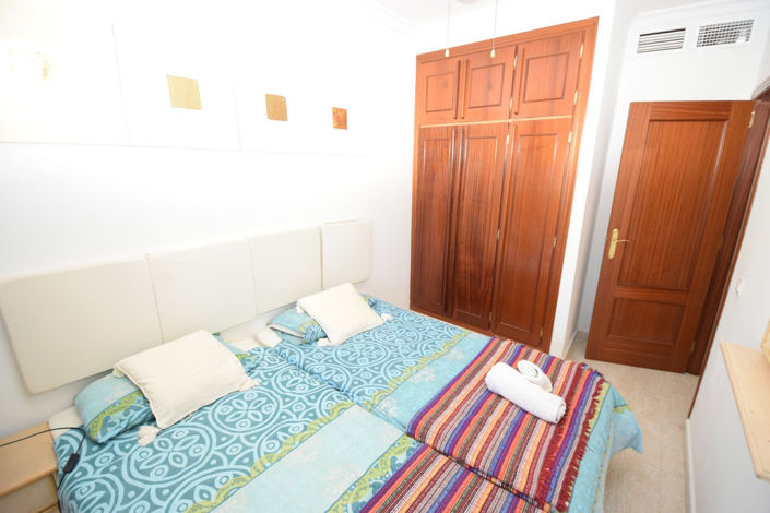 Image No.19-3 Bed Property for sale