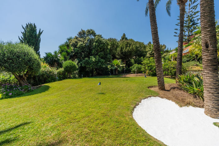 Image No.27-5 Bed Property for sale