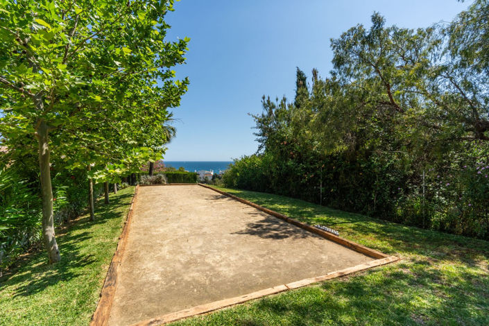 Image No.29-5 Bed Property for sale