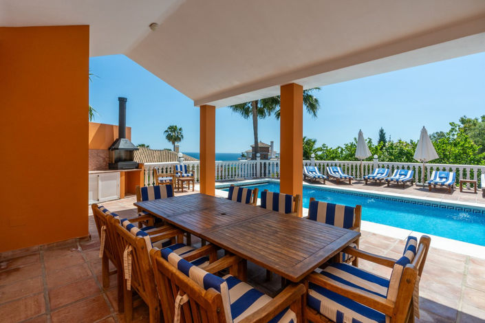 Image No.5-5 Bed Property for sale