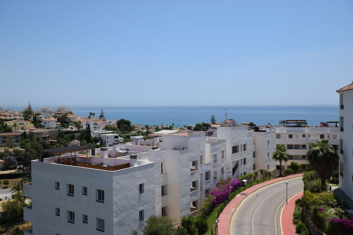 Image No.11-3 Bed Property for sale