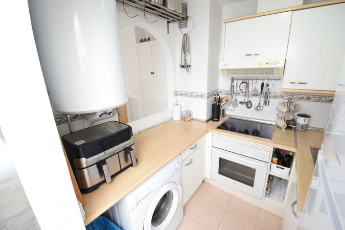 Image No.17-3 Bed Property for sale