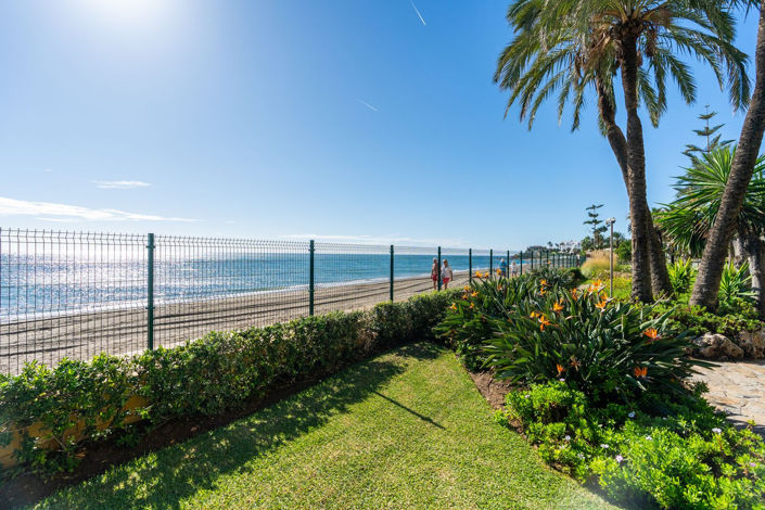 Image No.14-3 Bed Property for sale