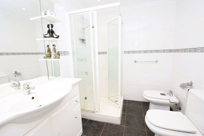 Image No.7-3 Bed Property for sale