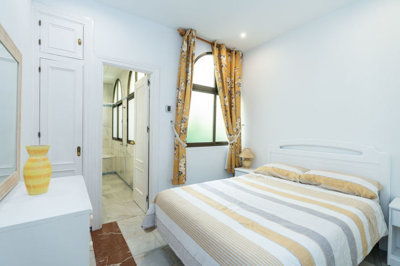 8-e64a9055bba3e77ac8aca3b893cdf826