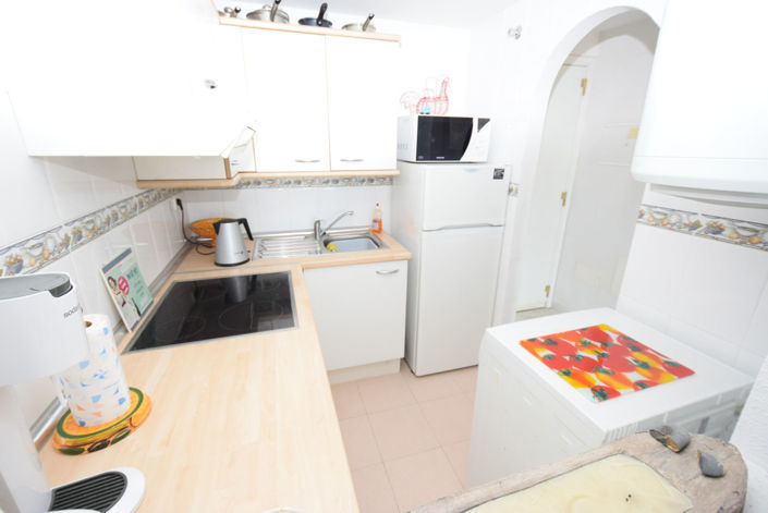 Image No.10-2 Bed Property for sale