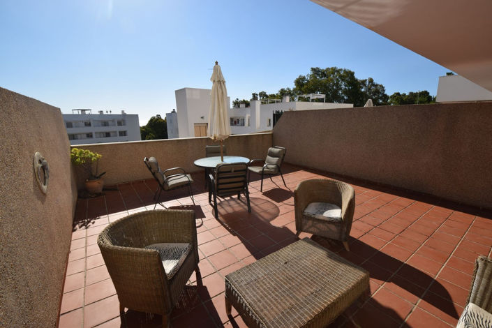 Image No.2-2 Bed Property for sale