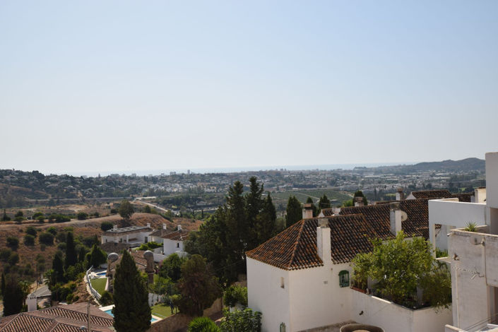 Image No.1-3 Bed Property for sale