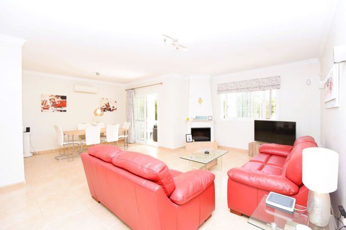 Image No.2-3 Bed Property for sale