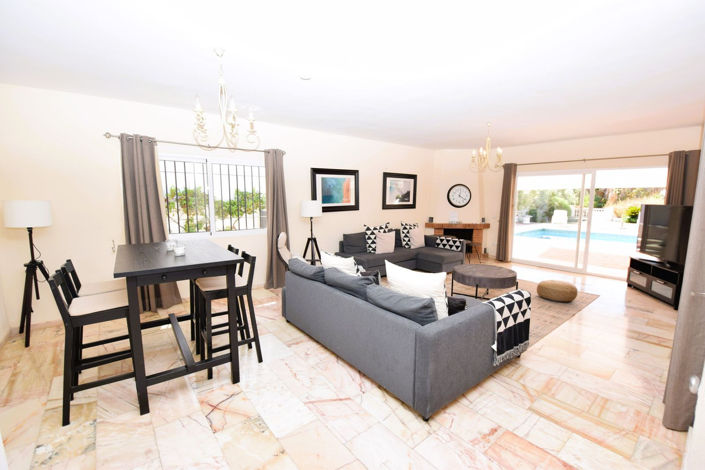 Image No.4-3 Bed Property for sale