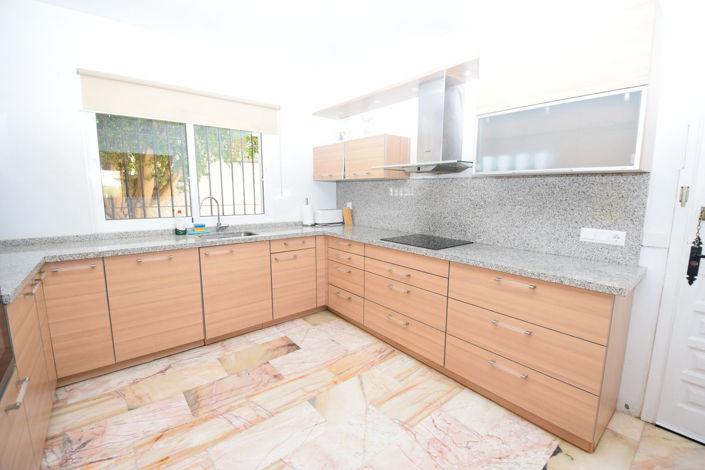 Image No.5-3 Bed Property for sale