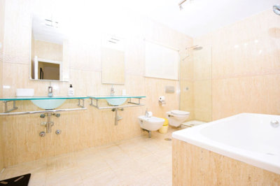 7-aa4cc561180b369757c0bb4af9886cd3