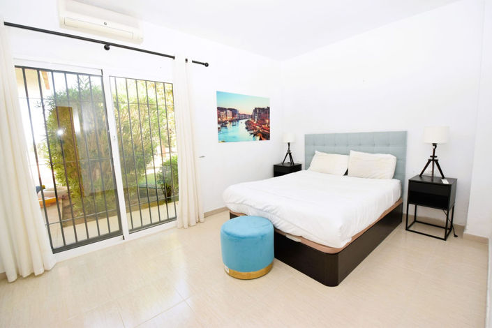 Image No.9-3 Bed Property for sale