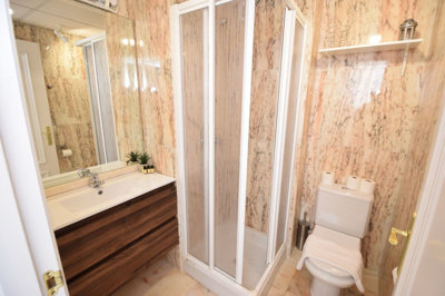 15-11d12f2f454f2f5e9b981fdd8b901d51