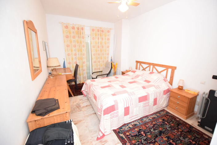 Image No.20-2 Bed Property for sale