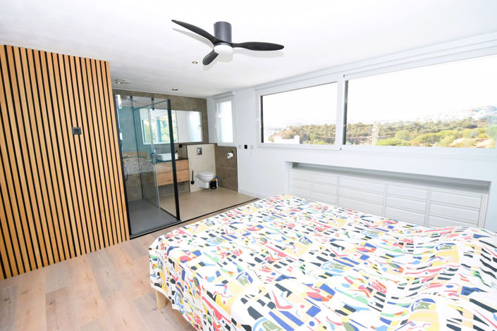 Image No.10-3 Bed Property for sale