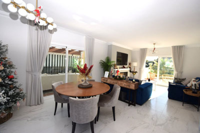 2-5bd7b9d04b45e33852eaf0ec6670150d