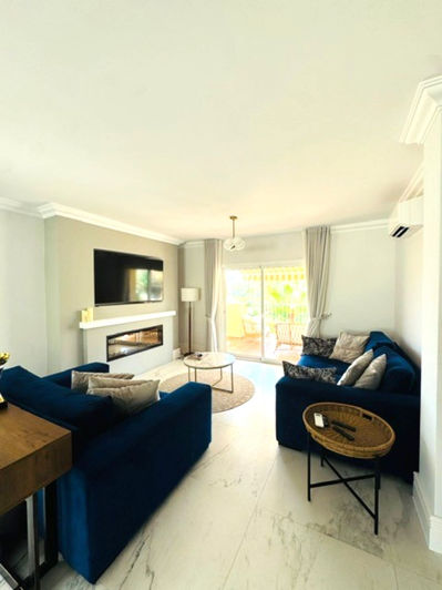 Image No.21-3 Bed Property for sale