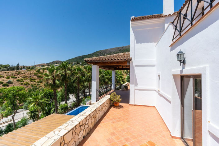 Image No.16-4 Bed Property for sale