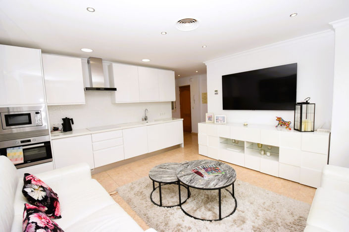 Image No.2-2 Bed Property for sale