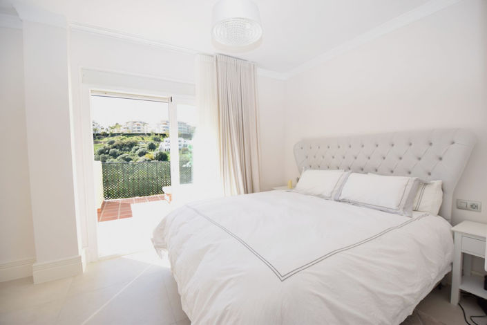 Image No.12-3 Bed Property for sale