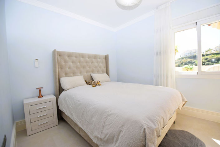 Image No.14-3 Bed Property for sale