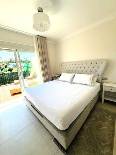 Image No.16-3 Bed Property for sale