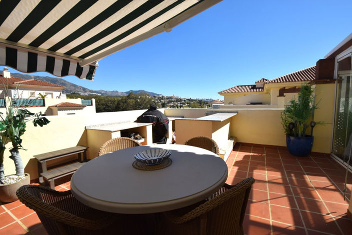 Image No.17-3 Bed Property for sale