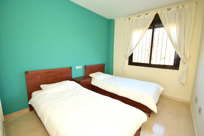 Image No.19-2 Bed Property for sale