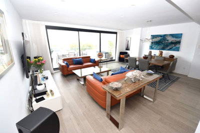 13-5fd73dea700db77384c091ca9818b1a9