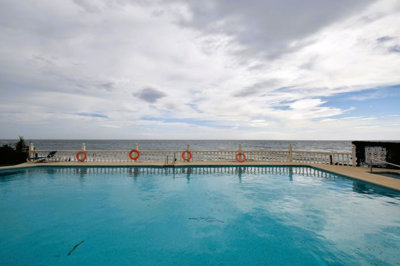 12-53013098fcab6c38b1379cd33298e050