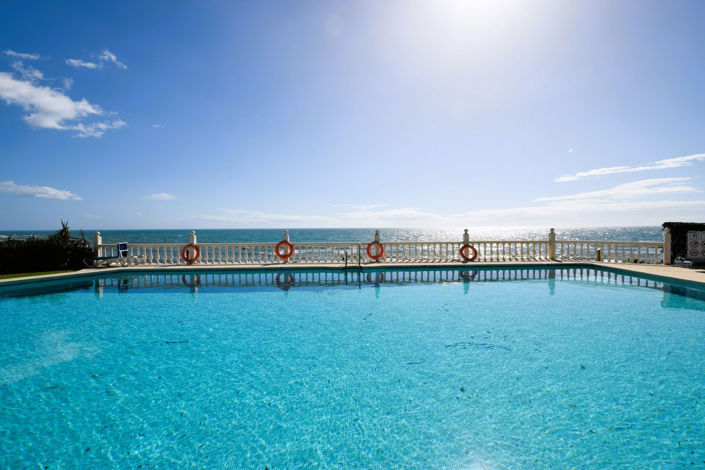 Image No.12-1 Bed Property for sale