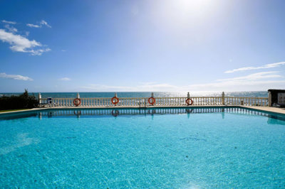 12-53013098fcab6c38b1379cd33298e050