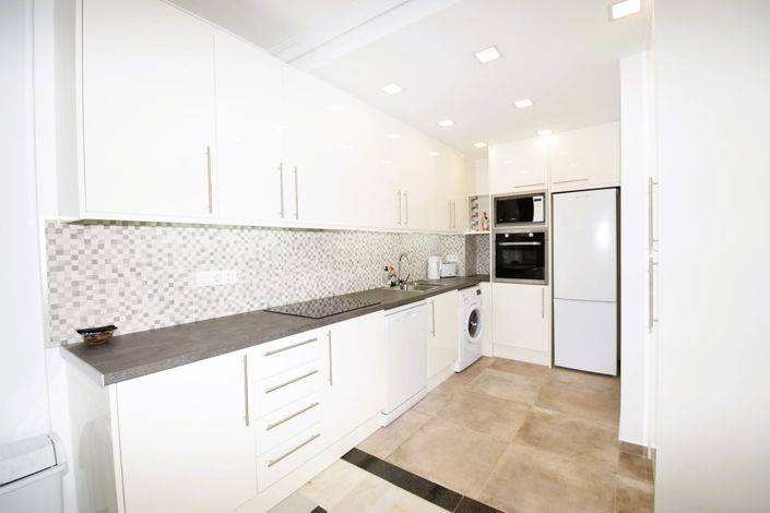 Image No.3-1 Bed Property for sale