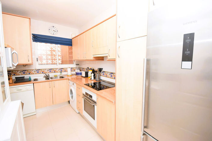 Image No.8-2 Bed Property for sale