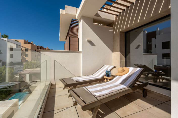 Image No.21-4 Bed Property for sale