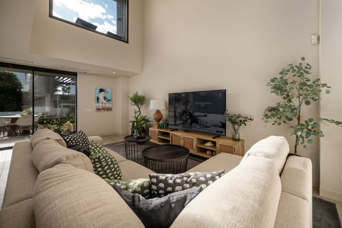 Image No.3-4 Bed Property for sale