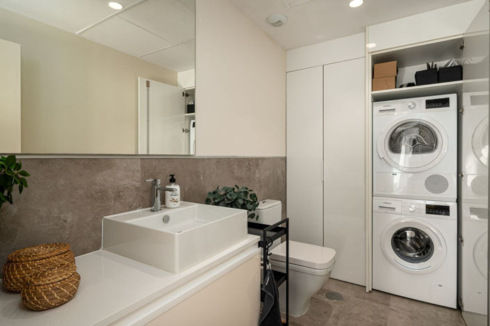 Image No.37-4 Bed Property for sale