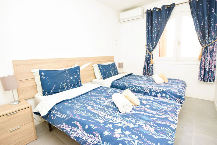 Image No.5-2 Bed Property for sale