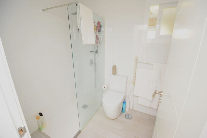 Image No.28-3 Bed Property for sale