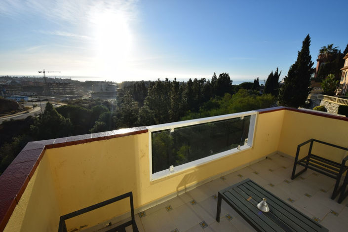 Image No.6-3 Bed Property for sale