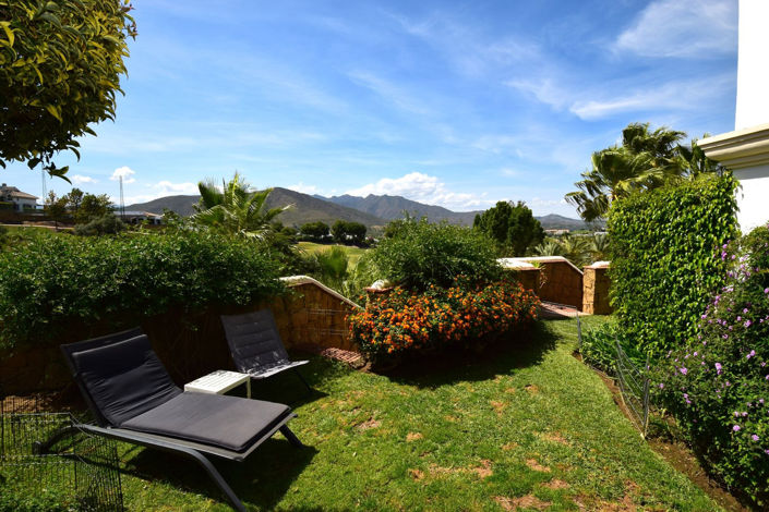 Image No.17-3 Bed Property for sale