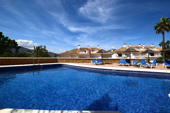 Image No.20-3 Bed Property for sale