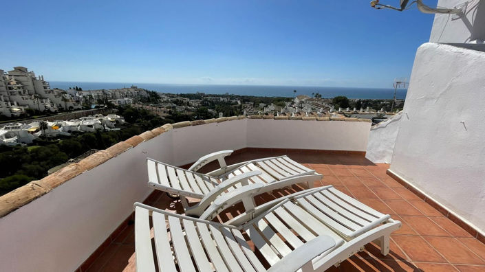 Image No.19-3 Bed Property for sale